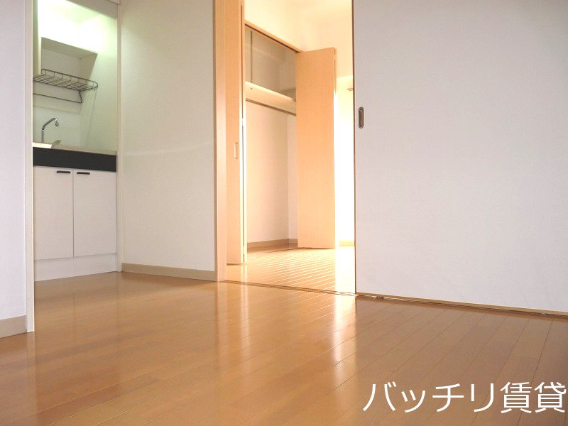 キッチン　＊画像は別部屋の為イメージ、現状を優先致します