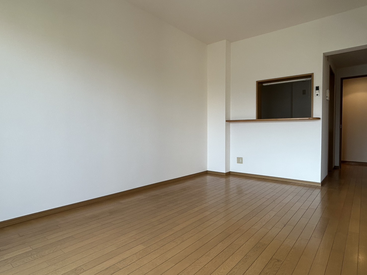 居室・リビング　広くて日当たりのいいリビングです☆