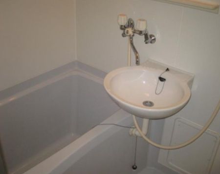 バス・シャワールーム　バストイレ別★（同一仕様写真）