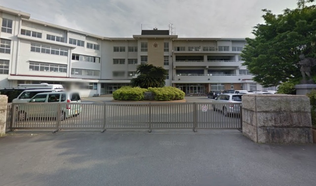 小学校　焼津市立焼津西小学校（小学校）まで460m