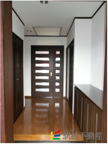 玄関　靴箱付きの玄関♪