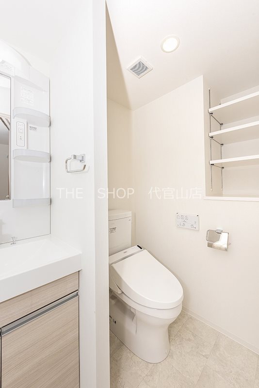 トイレ　ウォシュレット付き！