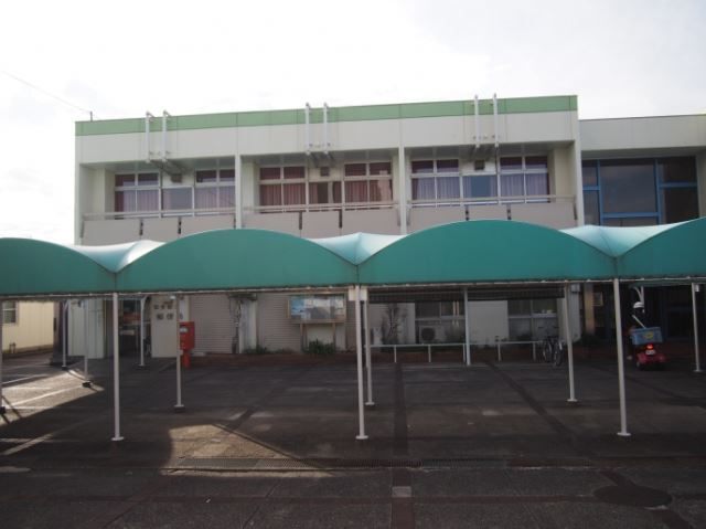 郵便局　知多朝倉郵便局（郵便局）まで965m