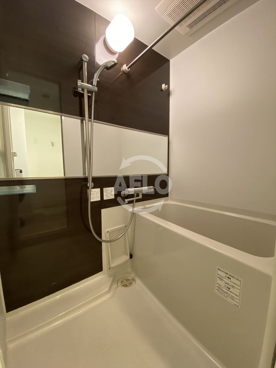 バス・シャワールーム　レオンコンフォート上本町　浴室