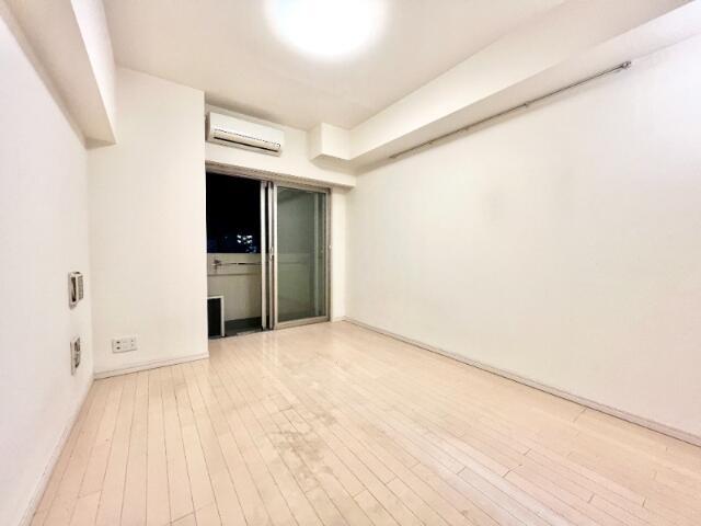 その他部屋・スペース　広くて明るい寝室