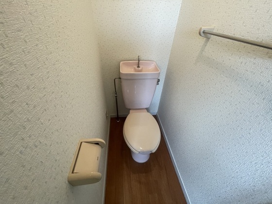 トイレ　※別号室の写真です