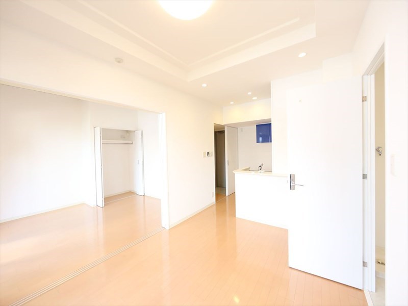 居室・リビング　ＬＤＫ10.6帖　床暖房付　カウンターキッチン