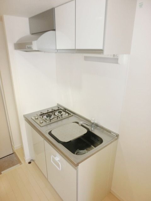 キッチン　２口ガスコンロ付きのキッチンです。