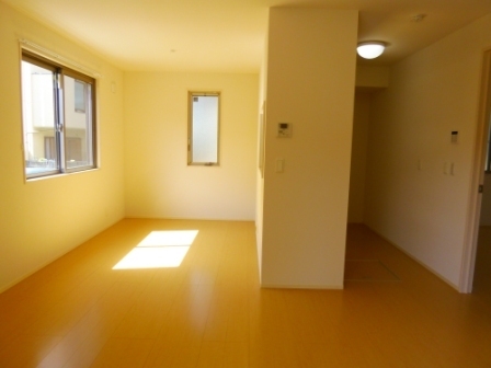 居室・リビング　13.5帖のLDKです♪