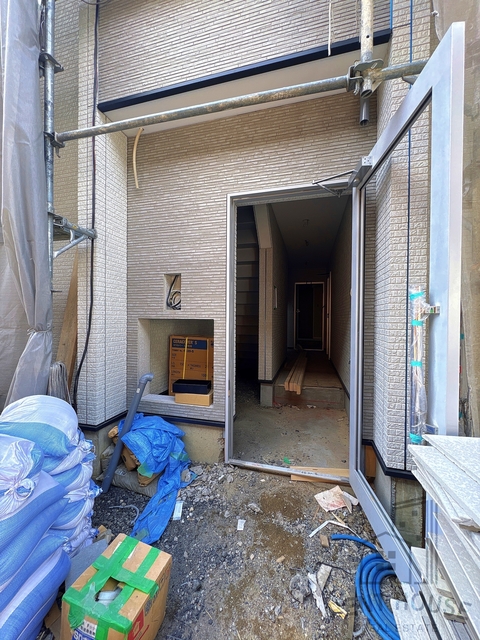 エントランス　外観（建設中）