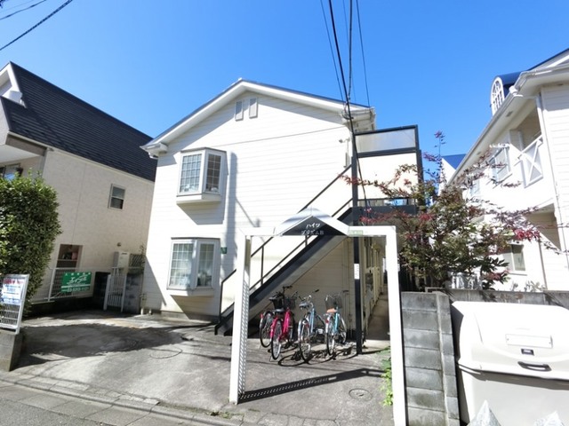 建物外観　都会の喧騒から少しだけ離れた閑静な住宅街のご紹介です☆
