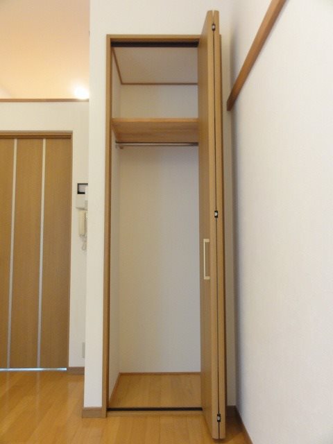 収納　(同マンション別部屋)