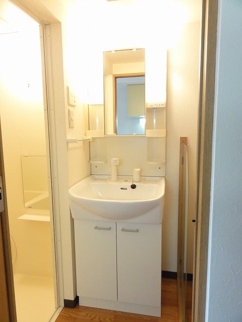 洗面設備　(同マンション別部屋)