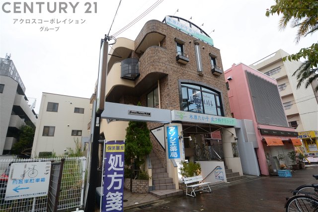建物外観　安心のオートロック付きです♪