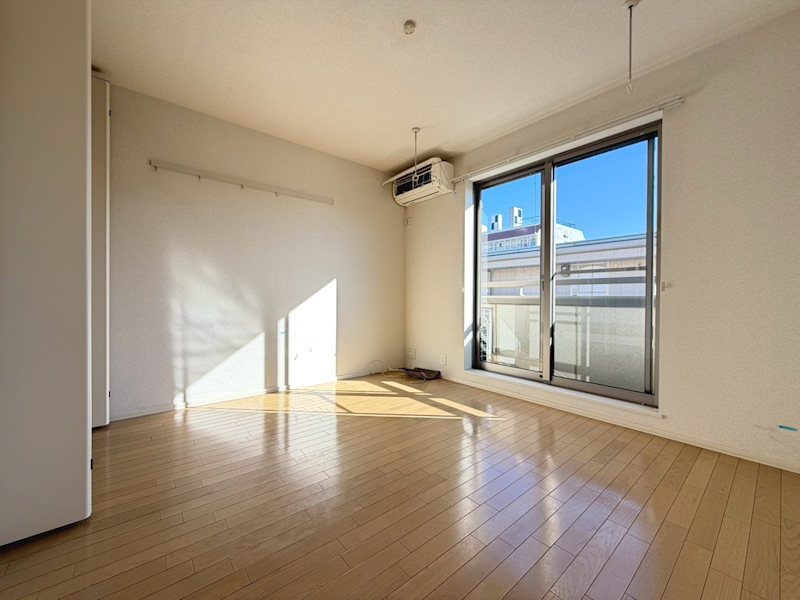 居室・リビング　※別部屋参考写真