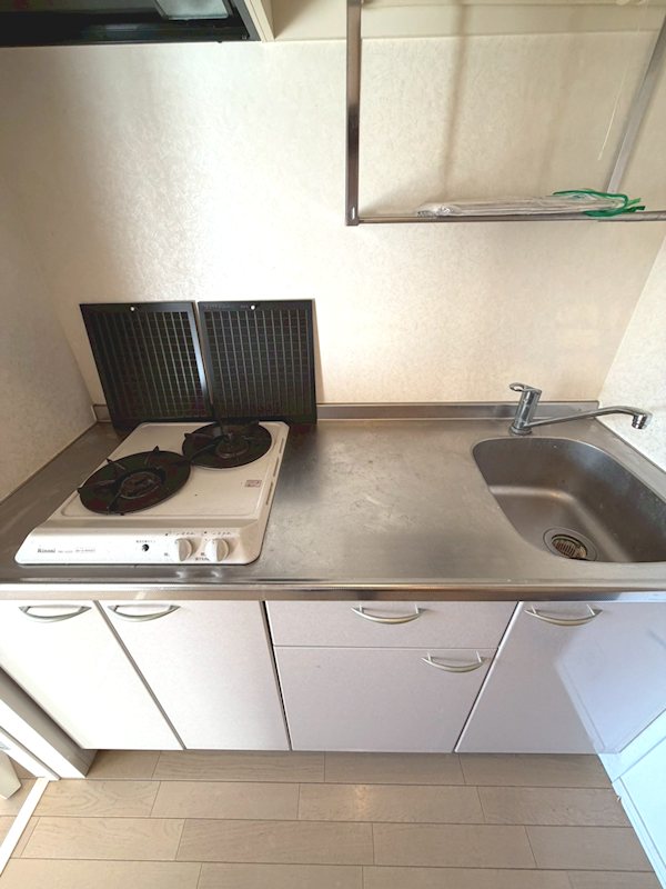 キッチン　※別部屋参考写真