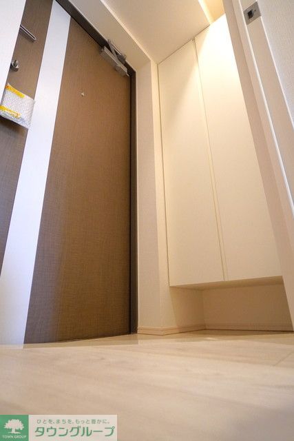 玄関　※写真は同タイプ住戸です。