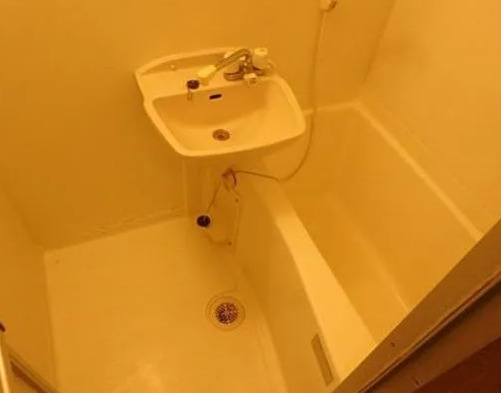 バス・シャワールーム　別部屋の画像を使用しております。