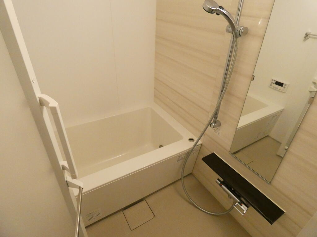 バス・シャワールーム　バス※別部屋参考写真