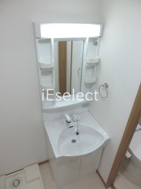 洗面設備　忙しい朝に便利なシャンプードレッサー