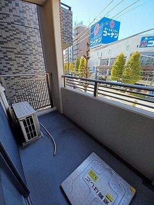 バルコニー