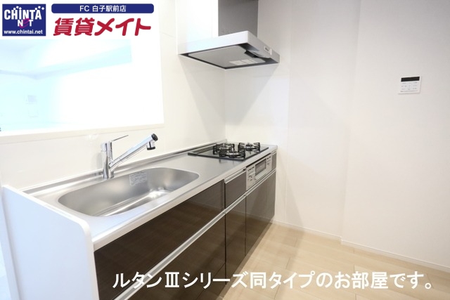 キッチン　同型タイプ写真　ＩＨタイプとなります