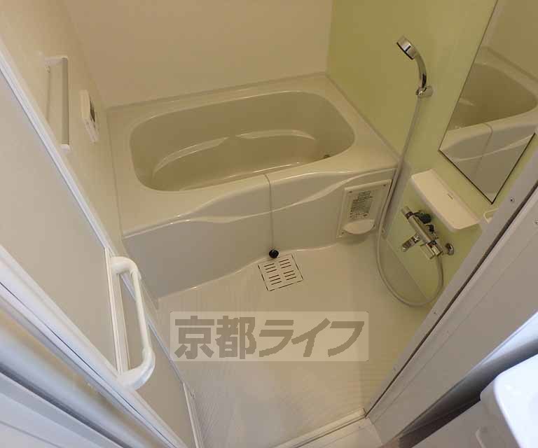バス・シャワールーム　浴室写真です。