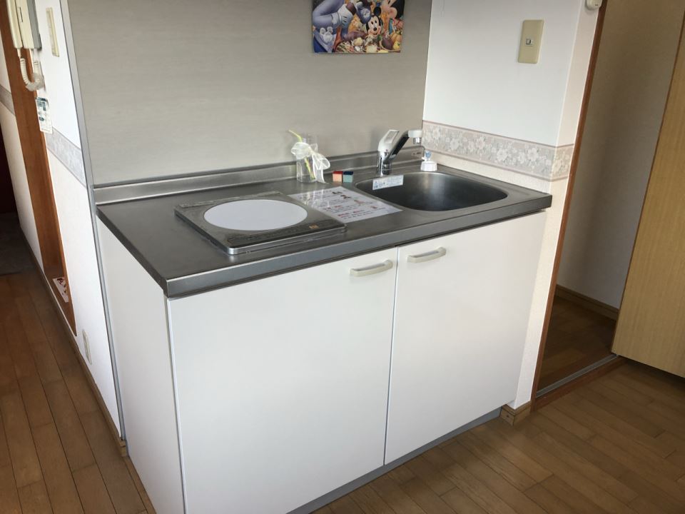 キッチン　ＩＨ１口コンロ付です