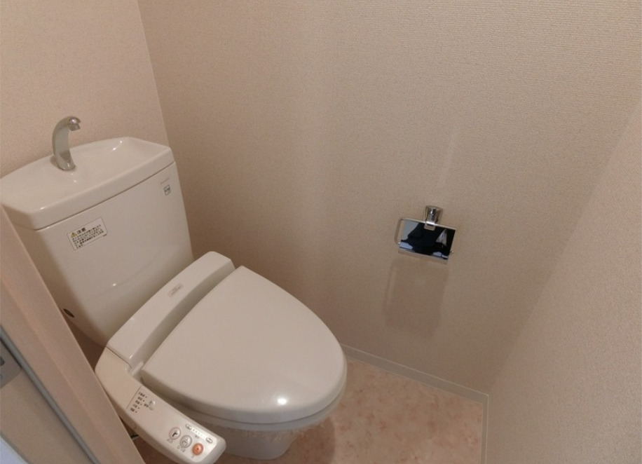 トイレ　コンパクトで使いやすいトイレです