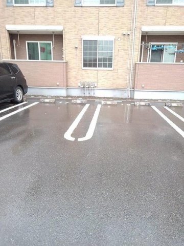 駐車場　駐車場完備です