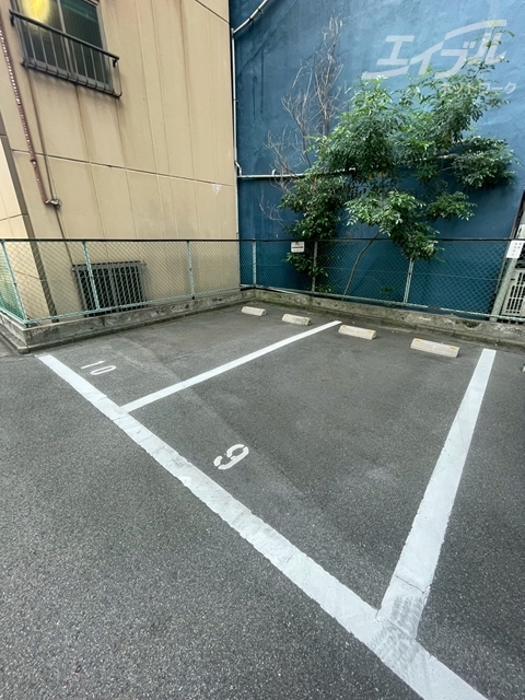 駐車場　駐車場ございま