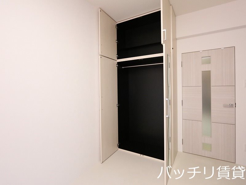 収納　別号室タイプの為、現状を優先します