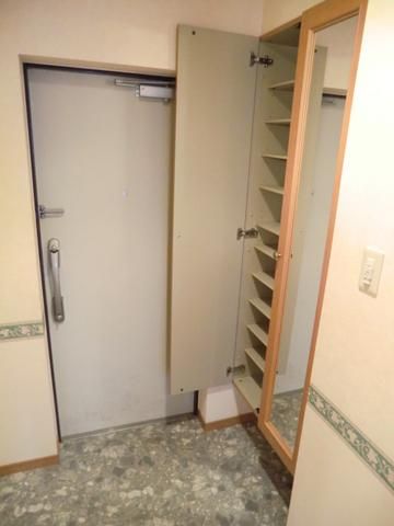 玄関　トールサイズのシューズＢＯＸ