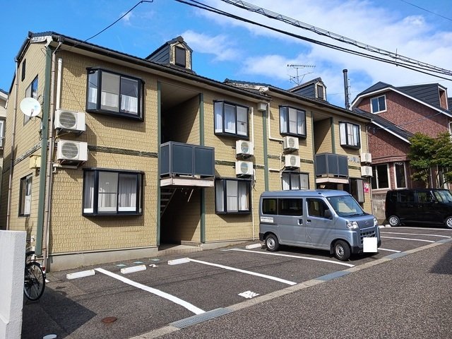 建物外観　落ち着いた雰囲気の外観です