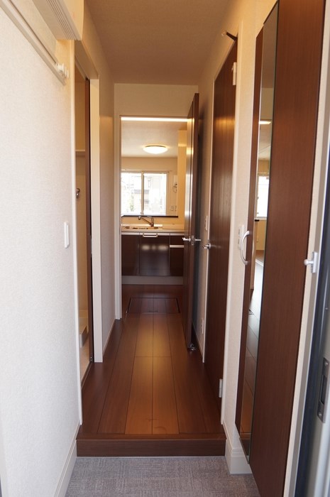 玄関　※別部屋参考画像