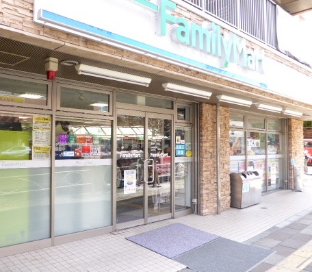 コンビニ　ファミリーマート高輪一丁目店（コンビニ）まで234m