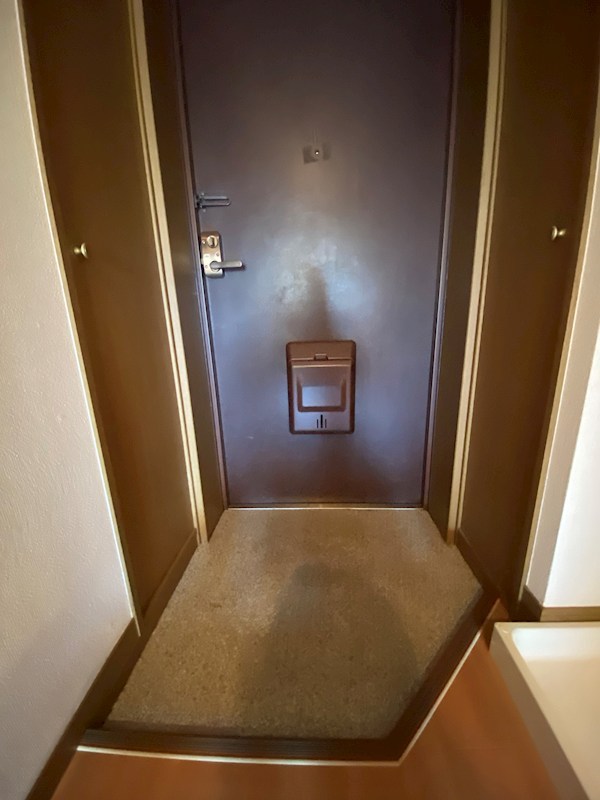 玄関　※別部屋参照