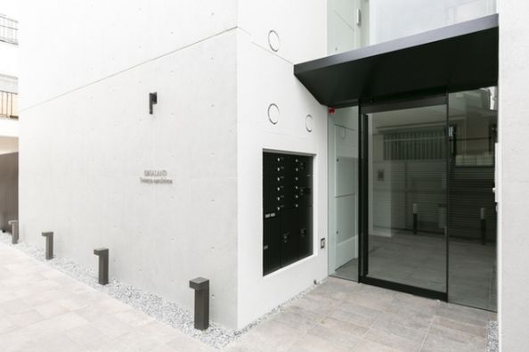 エントランス　弊社は都内全域の物件をご紹介可能です！