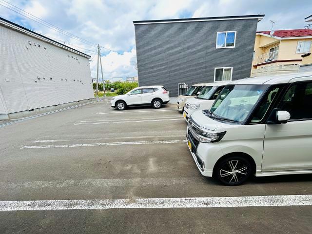 駐車場　駐車場