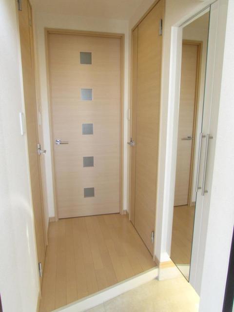 玄関　下駄箱もしっかりついてます！