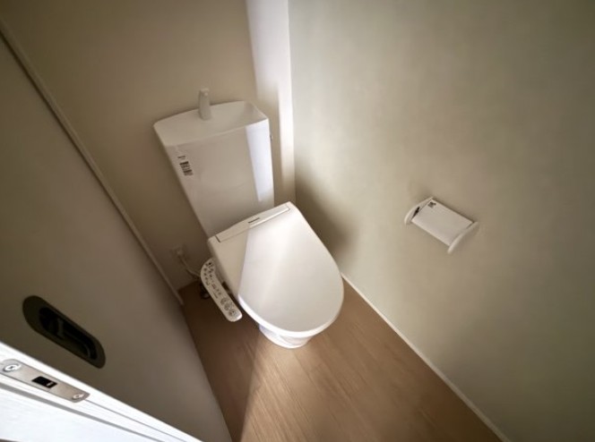 トイレ　※別部屋参考写真