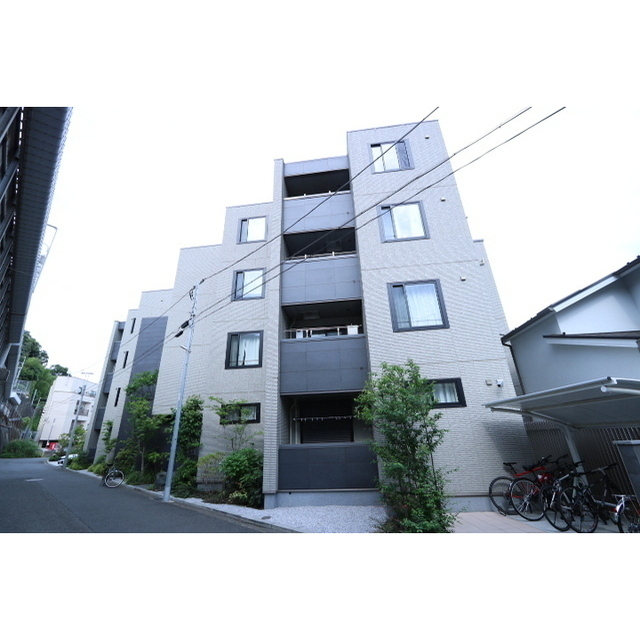 建物外観　メインエントランス