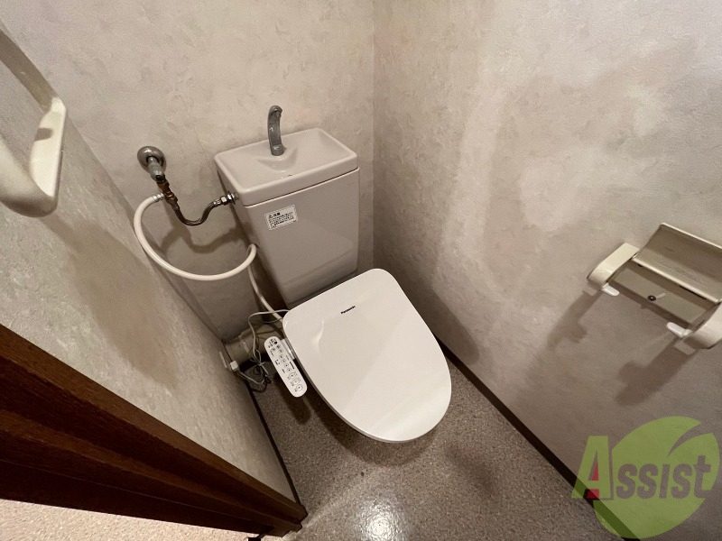 トイレ　こちらはトイレです。清潔感があり、安心して使用できます。