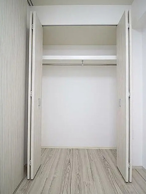 収納　写真は同タイプ住居です