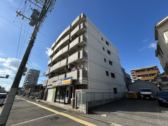 ラフォーレ中之町の外観写真