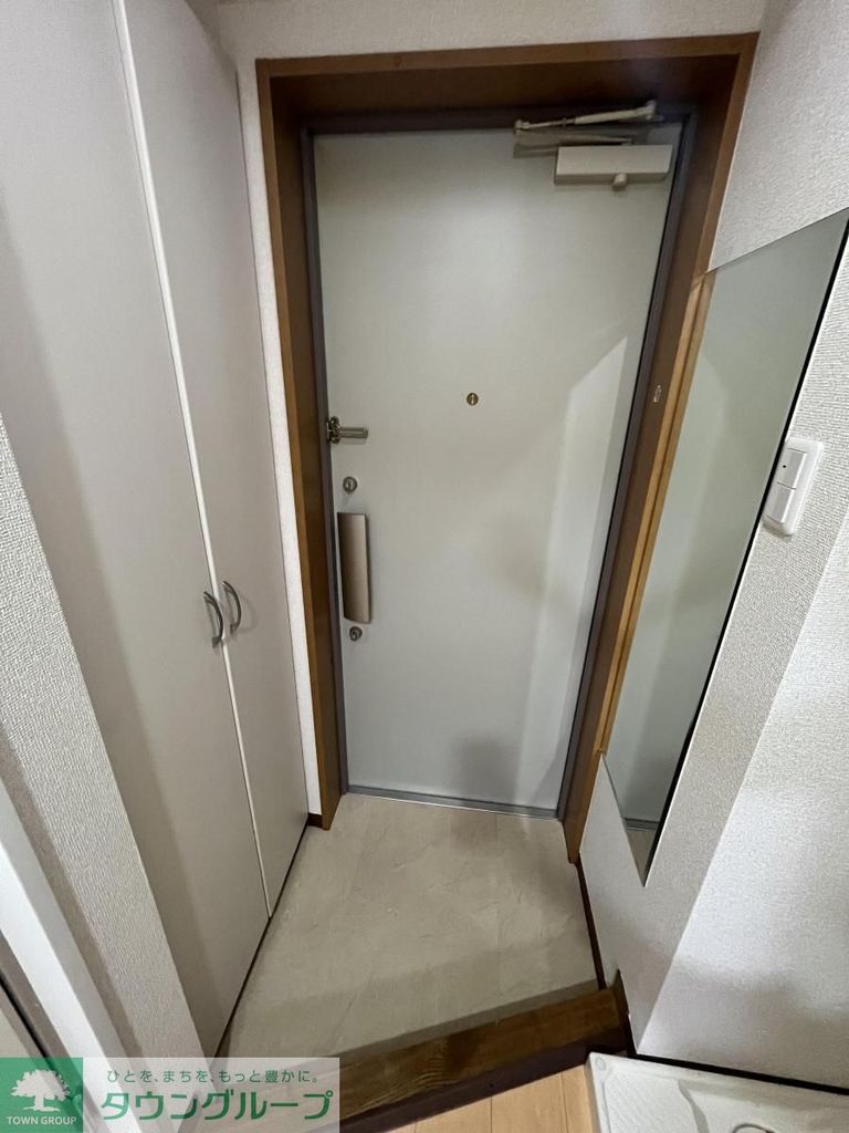 玄関　バルコニー