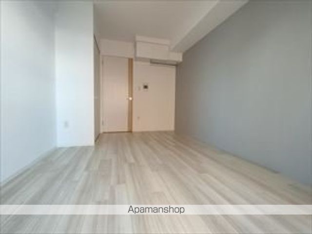 アドバンス江坂ラシュレの居間写真