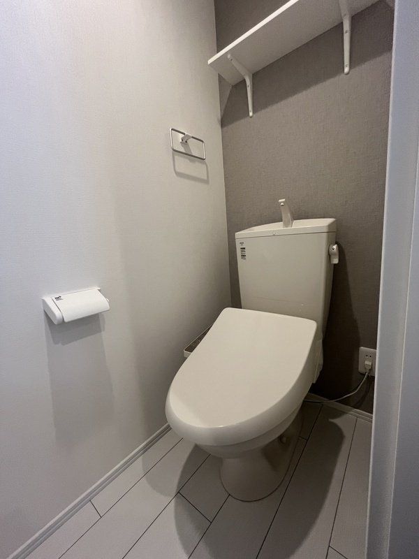 トイレ　※同タイプの別のお部屋です。
