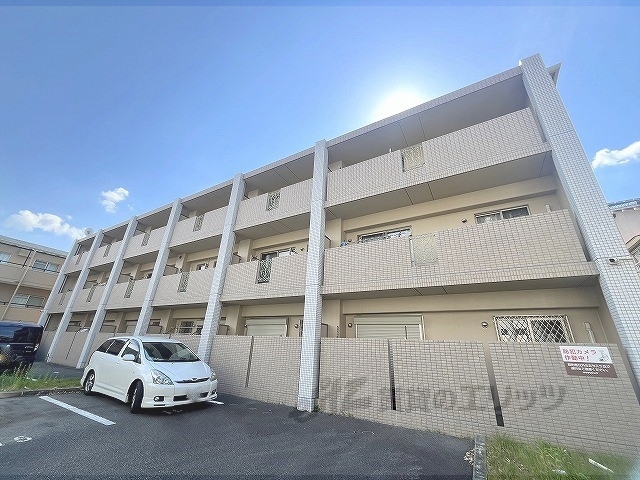 ファミール・園田の外観写真