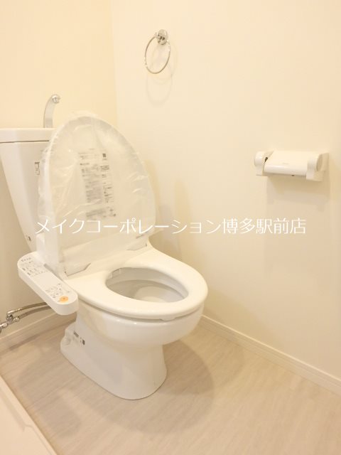 トイレ　※室内写真は同物件別部屋引用・現状優先です。